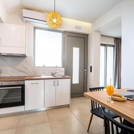 Aegean Breeze Luxury Apartments Next To The Sea Maleme Eksteriør bilde