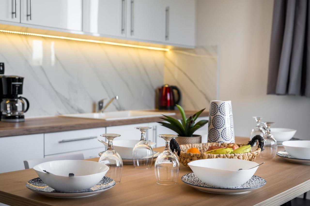 Aegean Breeze Luxury Apartments Next To The Sea Maleme Eksteriør bilde