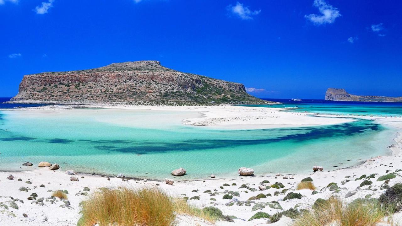 Aegean Breeze Luxury Apartments Next To The Sea Maleme Eksteriør bilde