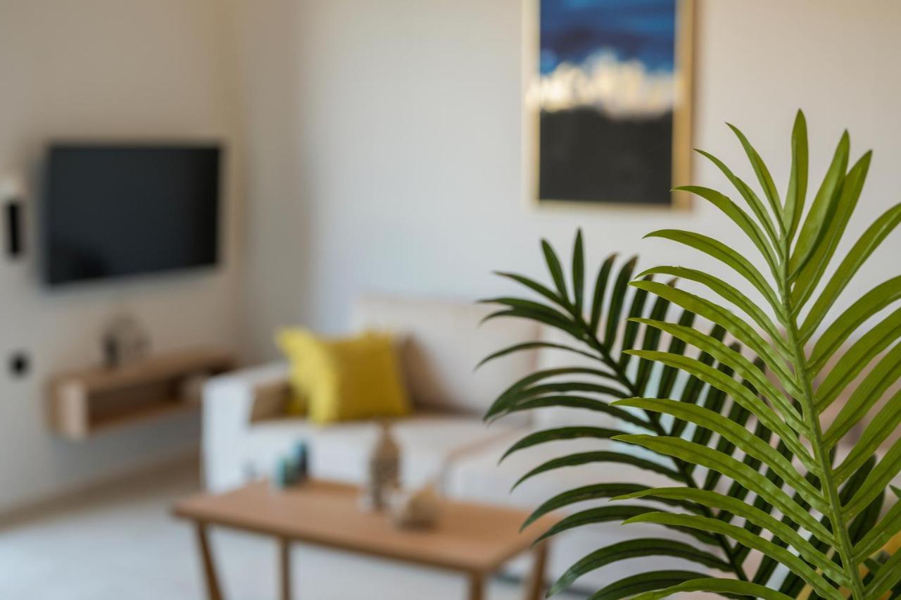 Aegean Breeze Luxury Apartments Next To The Sea Maleme Eksteriør bilde