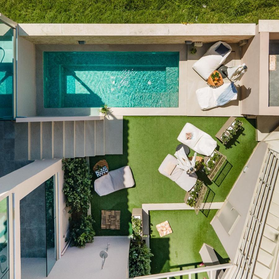 Aegean Breeze Luxury Apartments Next To The Sea Maleme Eksteriør bilde