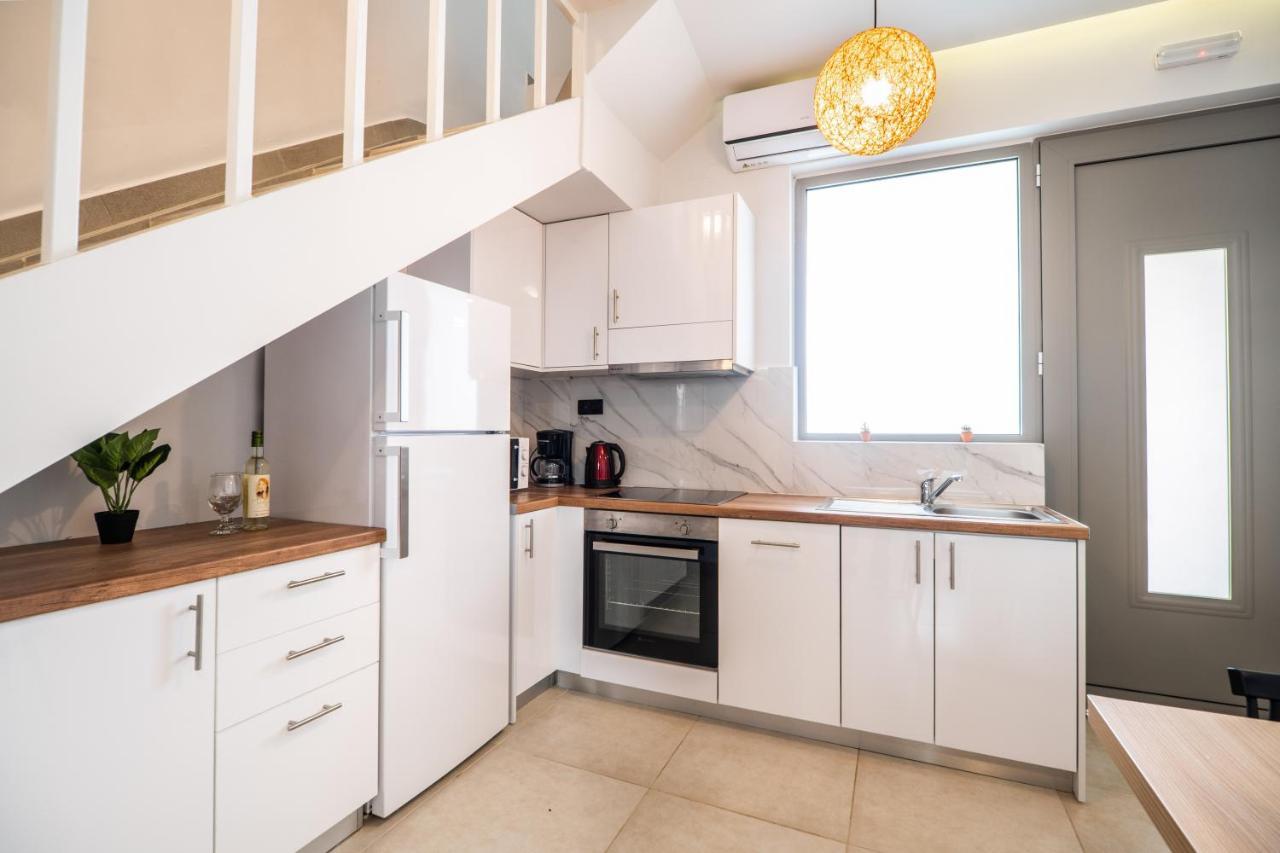 Aegean Breeze Luxury Apartments Next To The Sea Maleme Eksteriør bilde